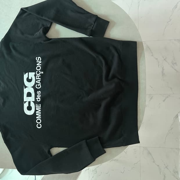 CDG 맨투맨 XL 