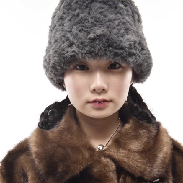 콜로신스 알파햇 챠콜 퍼 버킷햇