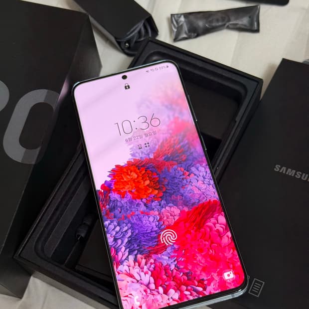 갤럭시s20 128gb + akg이어폰