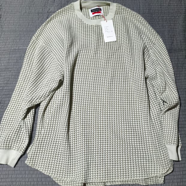 메종 스페셜  와플니트 크루넥 롱 슬리브 2(105~115) 새상품