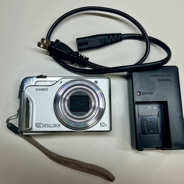카시오 exilim ex-h15 디카 실버 정크(부품용/수리용)