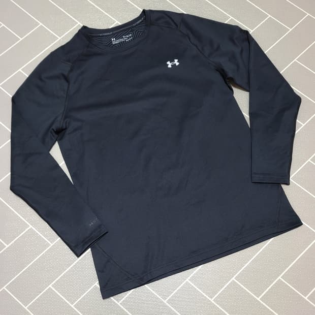 언더아머 골프 히트기어 피티드 롱슬리브 블랙 긴팔티 XL