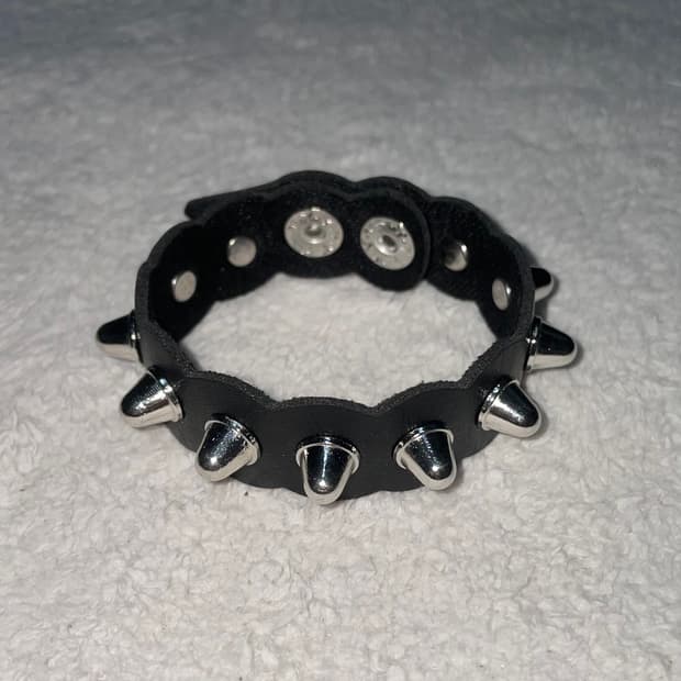 Punk black stud bracelet 펑크 스터드 팔찌