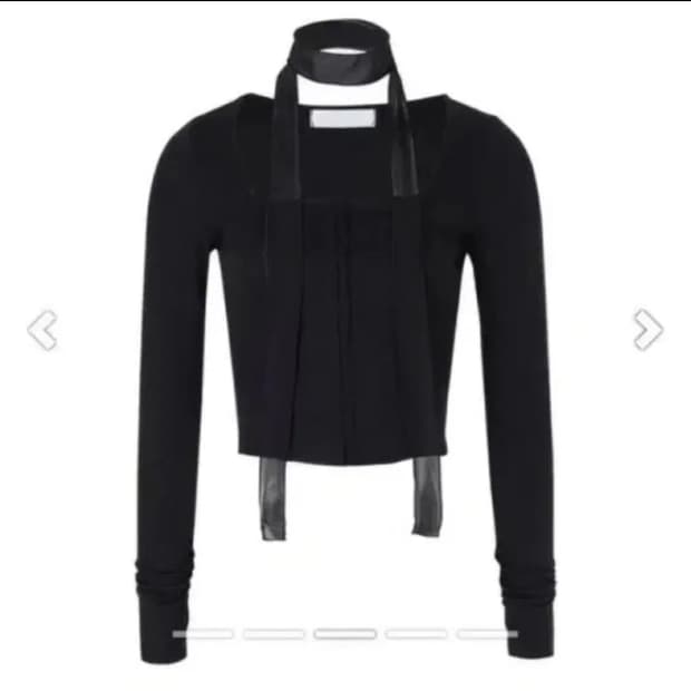 낫유어로즈 셀린탑 블랙 팝니다