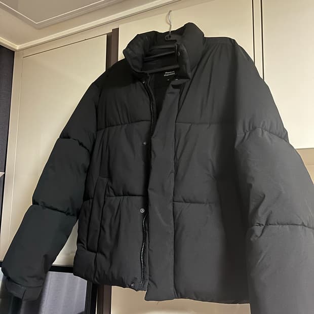 무신사 스탠다드 패딩 M사이즈