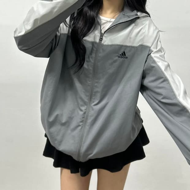 아디다스 신형 그레이 배색 레트로 윈드브레이커 자켓 바람막이 희귀져지(X