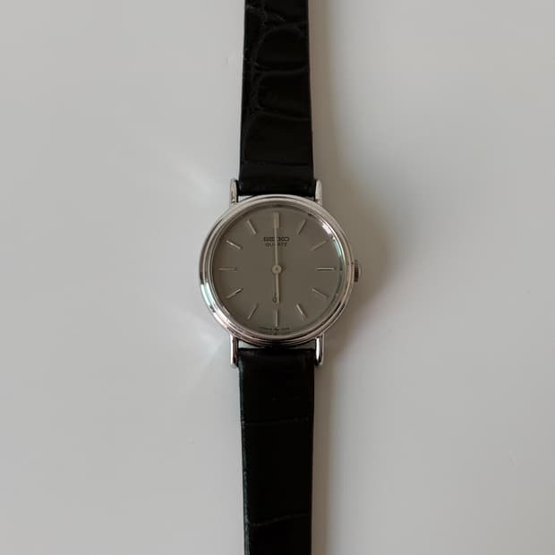 1970s Grey Dial Silver Ladies Quartz