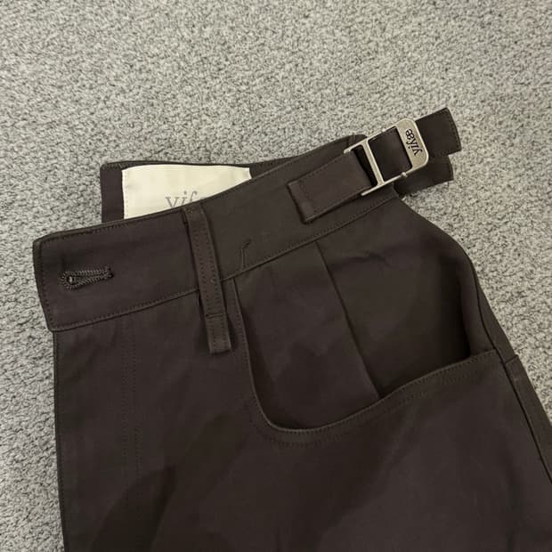 Yiyae Équilibre Axle Side Strap 바지