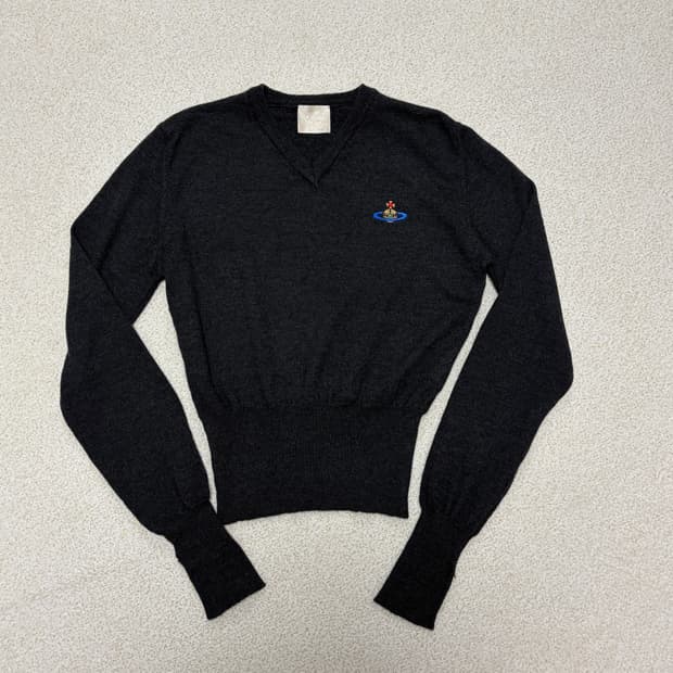 비비안웨스트우드 골드라벨 메리노울 니트