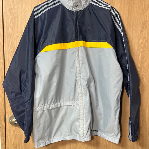 아디다스 빈티지 바람막이 180