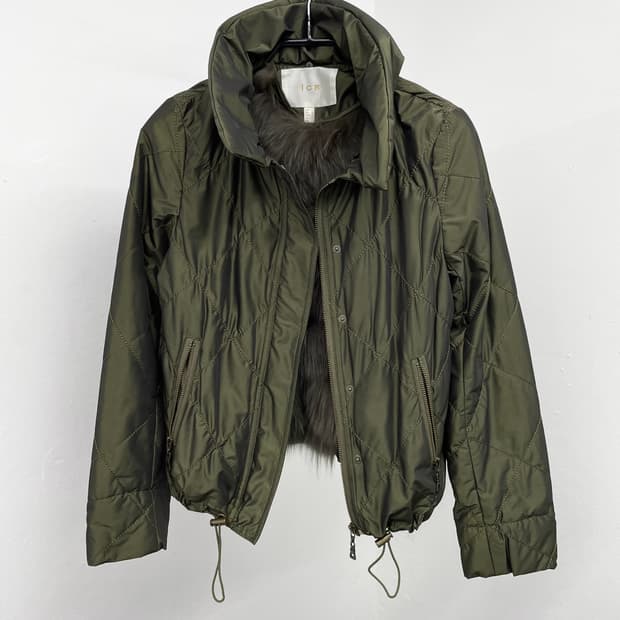 카키 퀼팅 스토퍼 디테일 자켓 