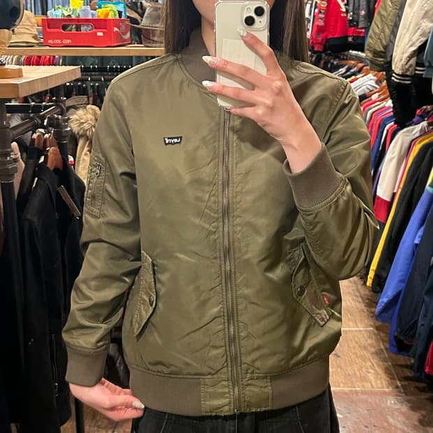 [HI] 리바이스 항공 점퍼 카키