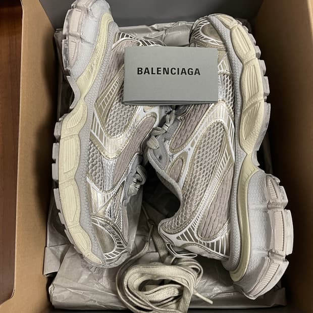 발렌시아가 3XL 스니커즈 에그쉘 37사이즈 (240)
