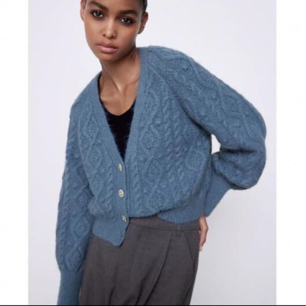 Zara 자라 주얼리버튼 케이블 니트 가디건