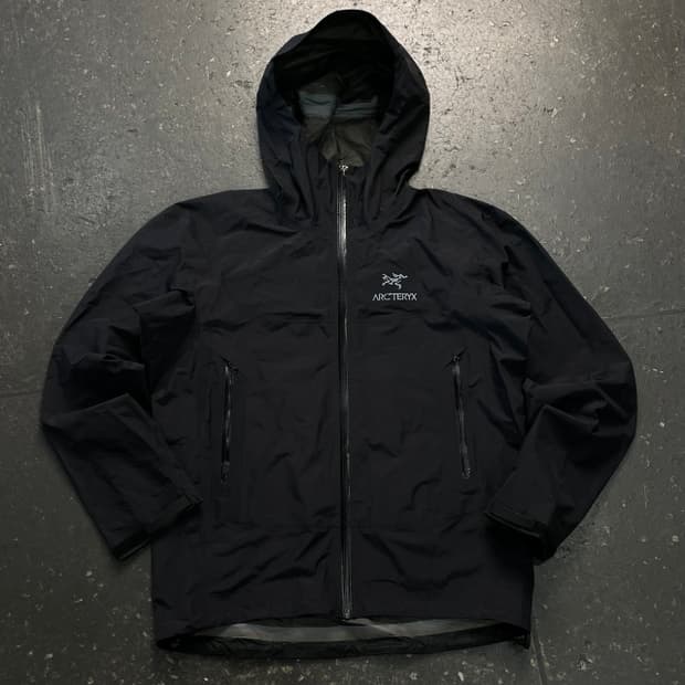 100 아크테릭스 바람막이 