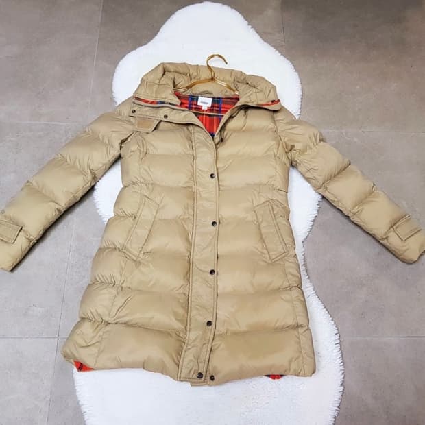정품 버버리 덕다운패딩 66.
