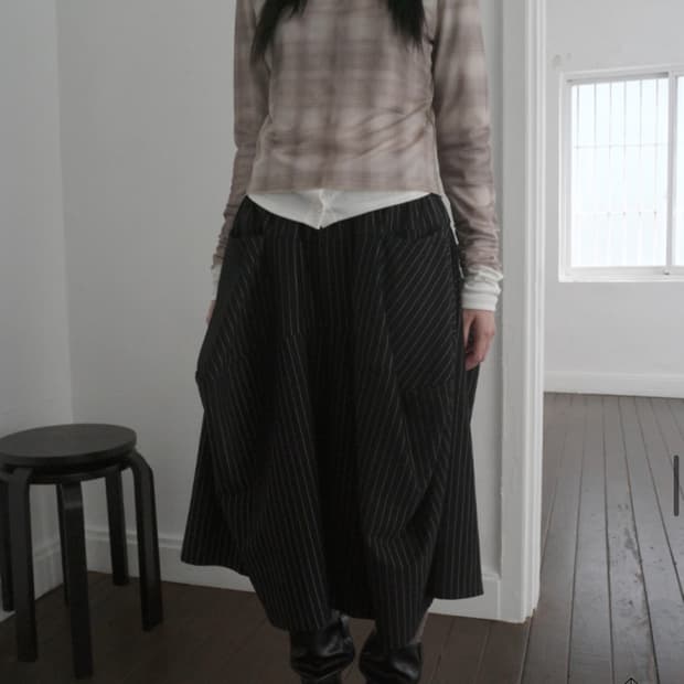 에프터먼데이 볼륨 핀턱 스커트 팬츠