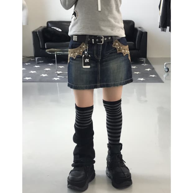 Lynn Hollyn Detail Mini Skirts