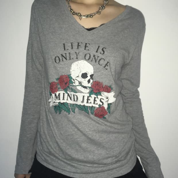 jpn vintage y2k skull long sleeve