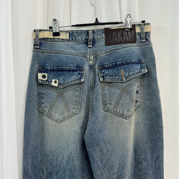 아캄 Double Pocket Taped Denim Pants (1)