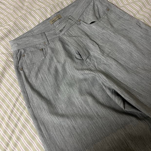 마틴플랜 버티컬 팬츠 그레이 48사이즈