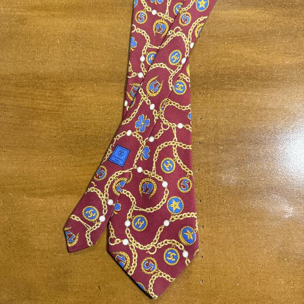 샤넬 CHANEL 체인 메달 패턴 실크 넥타이 버건디