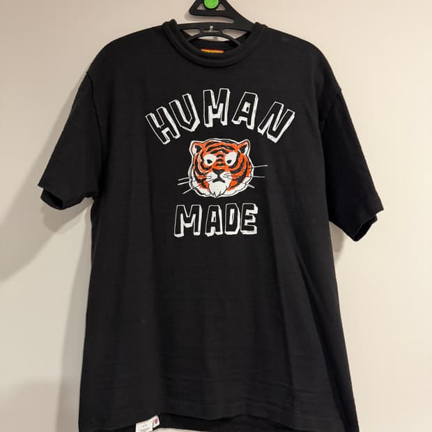 휴먼메이트 타이거 그래픽 티셔츠