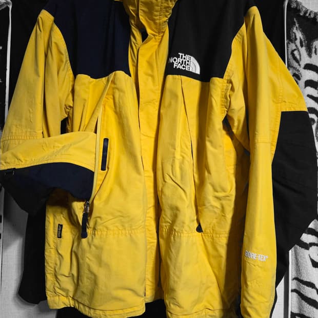 노스페이스 90s 마운틴파카 옐로우 105size