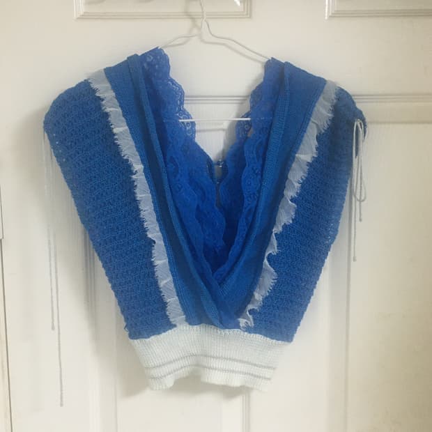 레이어드 프릴 니트 베스트