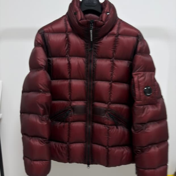 [XXL(54size)] CP컴퍼니 디디쉘 DD쉘 논 후드 패딩 버건디