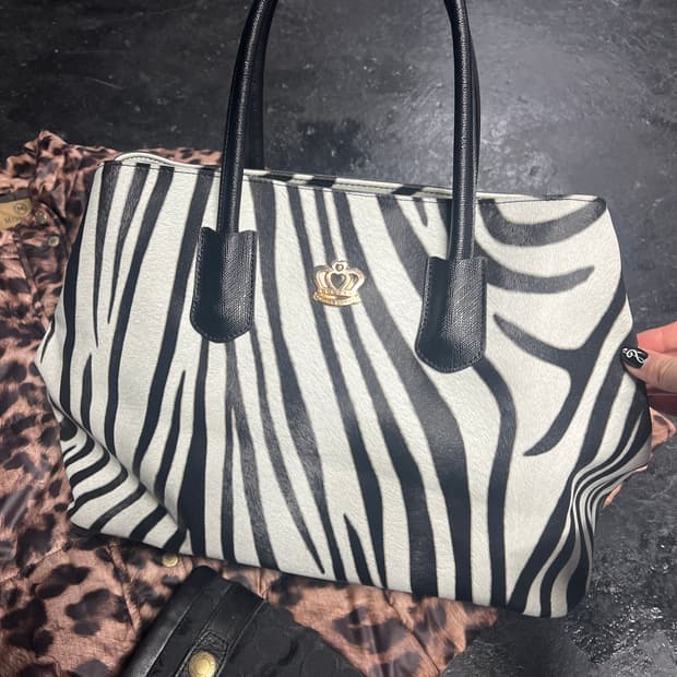 gyaru zebra bag