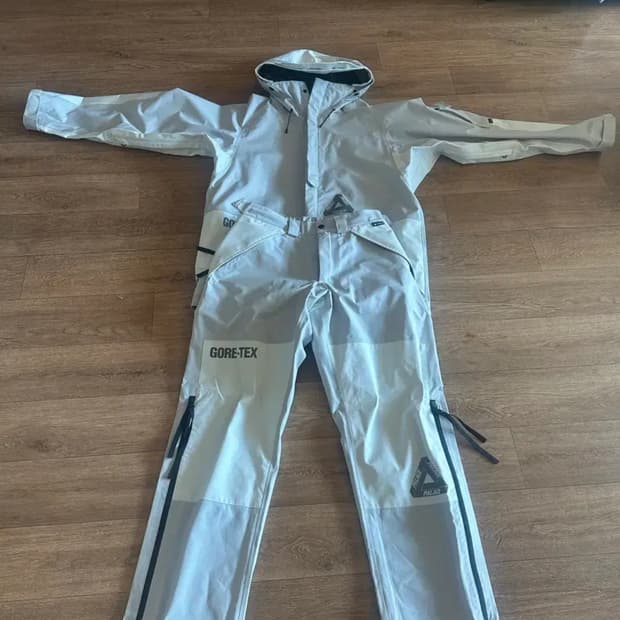 팔라스 고어텍스 셋업