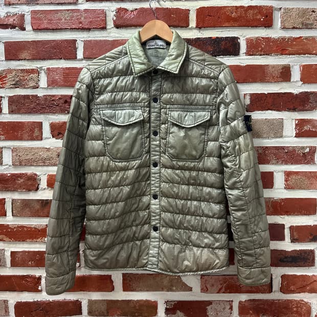 (S)스톤아일랜드 가먼트다잉 다운 자켓 카키