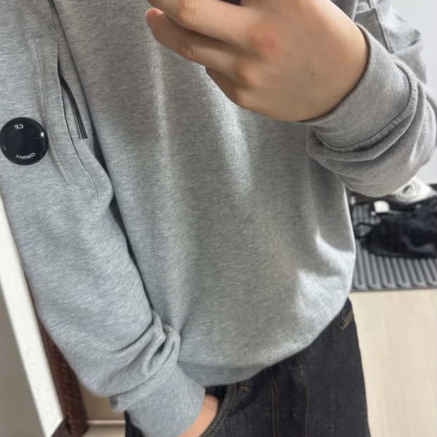 cp컴퍼니 맨투맨 m