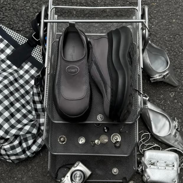 다이닛 FLATFORM SNEAKERS IN CHARCOAL