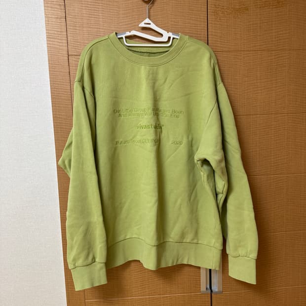 M 비바스튜디오 맨투맨