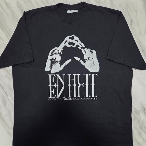 언더마이카 오버핏 그래픽 티셔츠