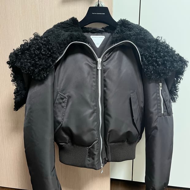 보테가베네타 여성 봄버 자켓