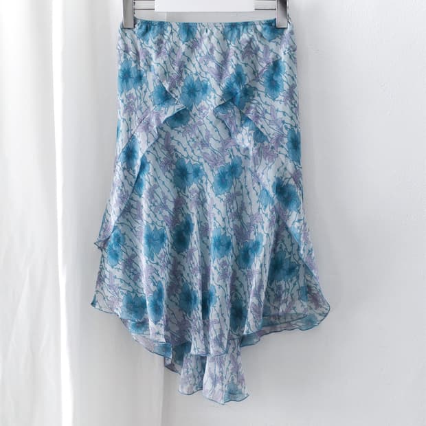flower frill skirt