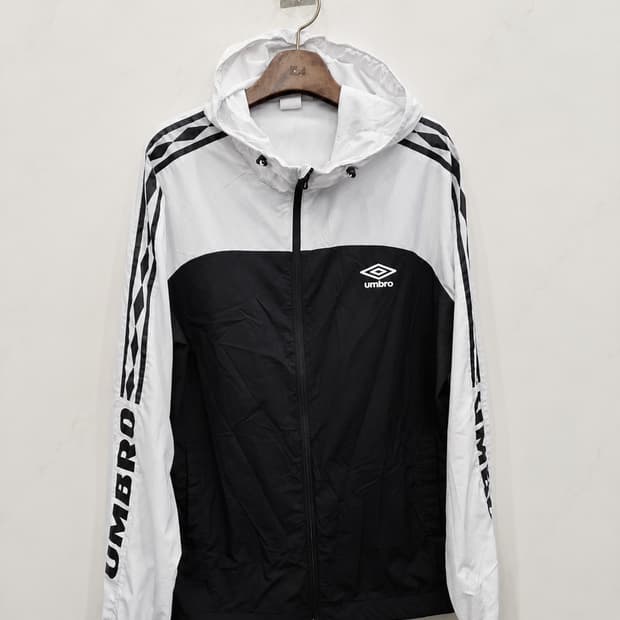 105,XL )) UMBRO 엄브로 바람막이 점퍼! 짱짱짱 추천해요!~~