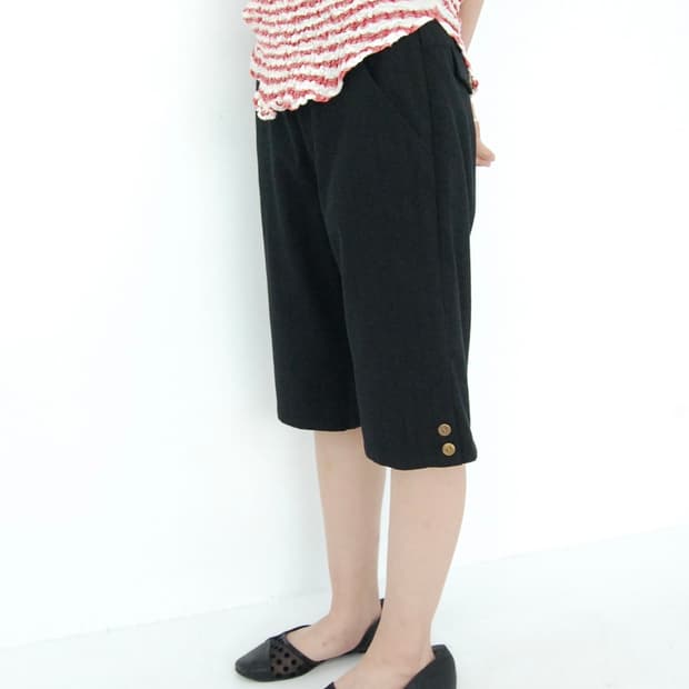 Amical capri pants