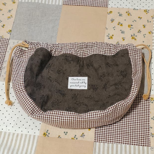 핸드메이드 라운드 스트링 파우치