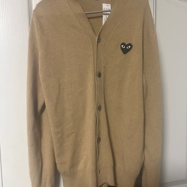 꼼데가르송 블랙와펜 베이지 가디건 신품(M)