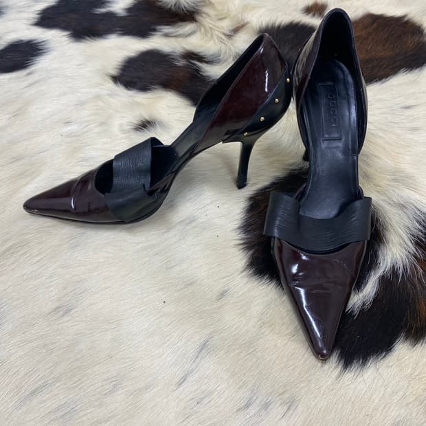[GUCCI]2000s Rare burgundy Stud Kill hee