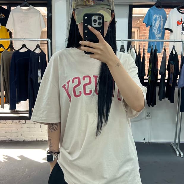 스투시 아치로고 베이지 티셔츠
