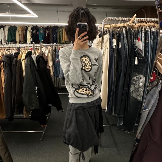 L)산리오 헬로키티 빈티지 그레이 플리스 스웻셔츠