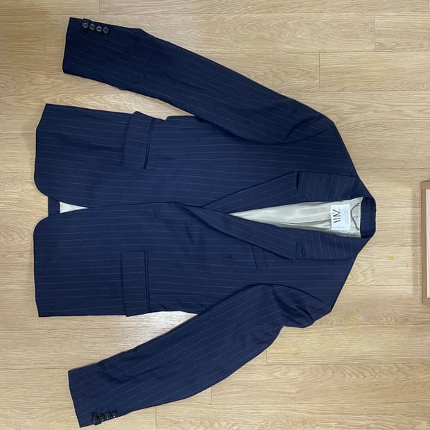 자라 컬렉션 핀스트라이프 블레이저 48