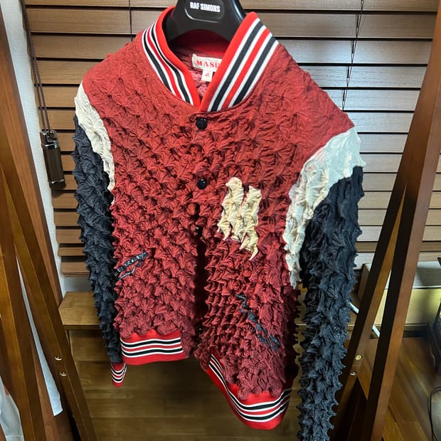 [48] 마수 스파키 바시티 자켓