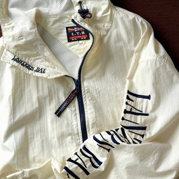 Lightweight washed nylon wind parka