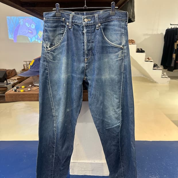 리바이스 엔지니어드 데님 팬츠